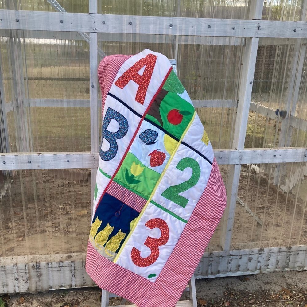 Vintage Handmade Baby Quilt ABC 123 Apple Butterfly Cats 38 x 54